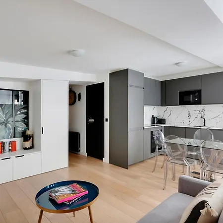 Pick A Flat's In Saint-germain-des-pres - Rue Dauphine Apartment