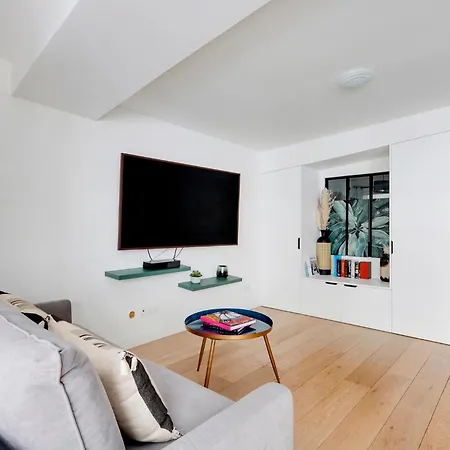 Pick A Flat's In Saint-germain-des-pres - Rue Dauphine *