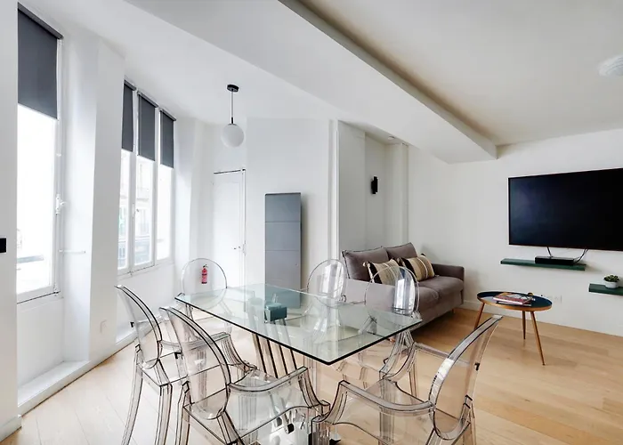 Pick A Flat's In Saint-germain-des-pres - Rue Dauphine *